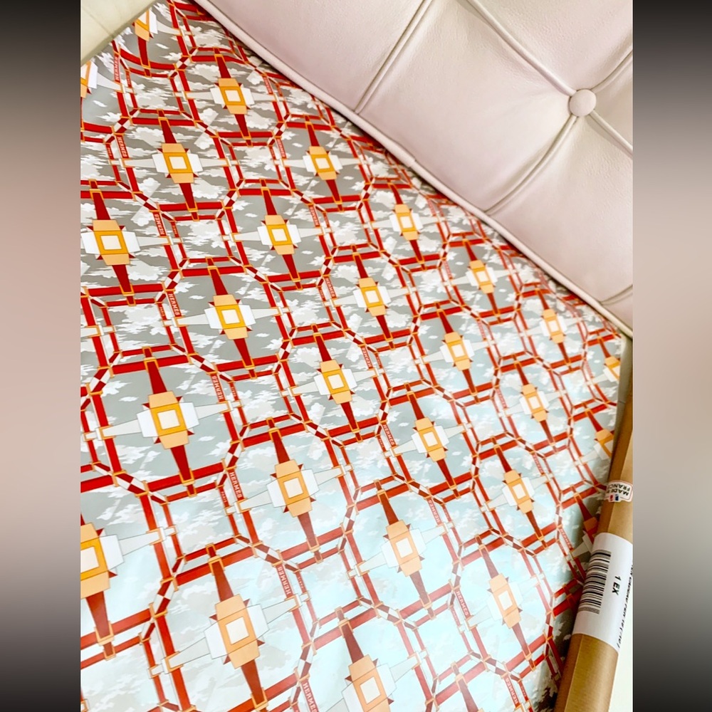 HERMES AUTHENTIC RARE WRAPPING PAPER HOLIDAY CHRISTMAS / NEW IN PACKAGE!
